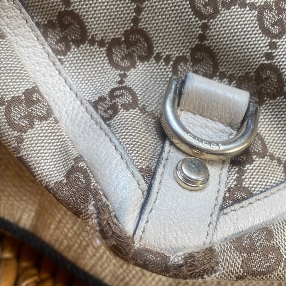 Gucci Cream and Brown Monogram Tote Bag - Picture 5 of 10
